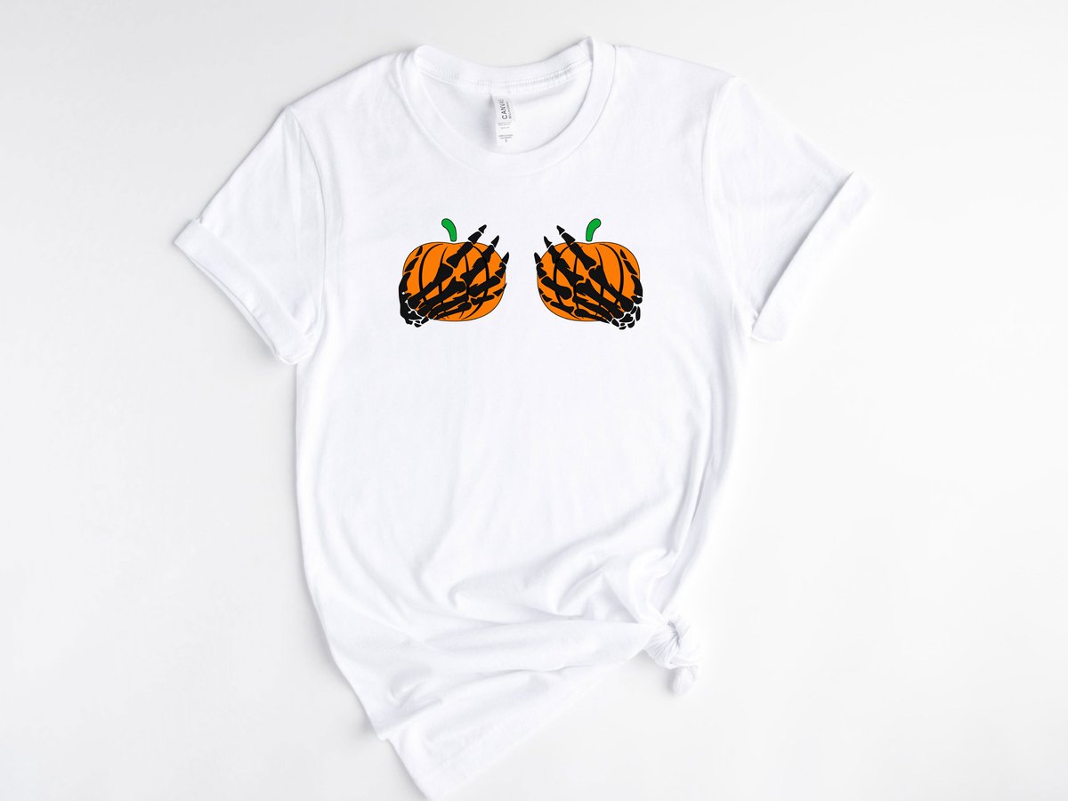 Lykke Halloween T-shirt | Pompoen Boobies T-shirt| Skelet handen | Wit | Maat  M